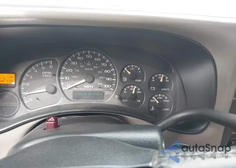 2002 Chevrolet Tahoe Ls z USA, uszkodzony, nr VIN 1GNEK13T12J273500